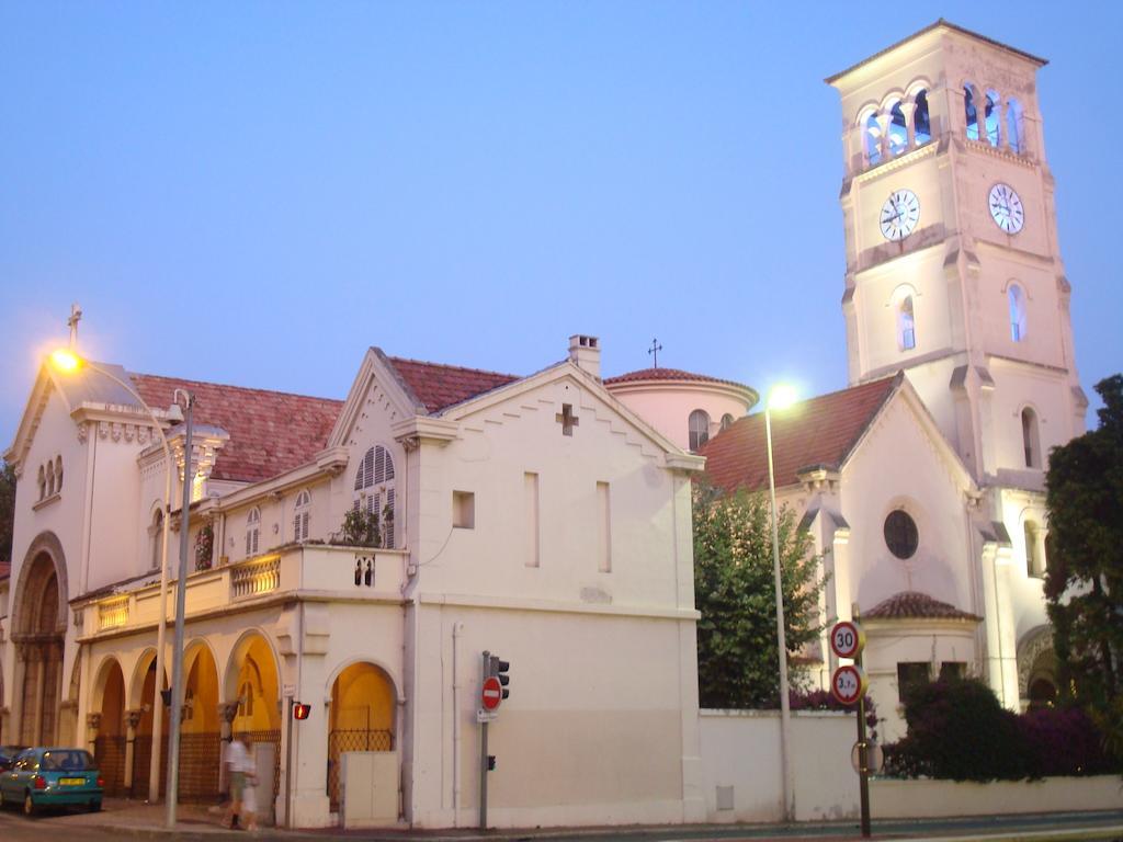Trianon Palace Кан Стая снимка